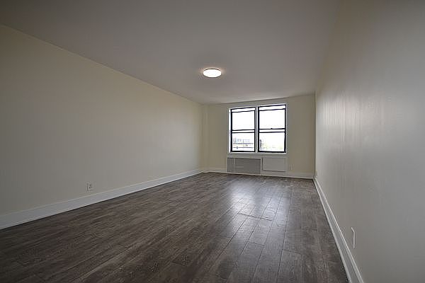 1st image of 4140 Denman St APT 4R