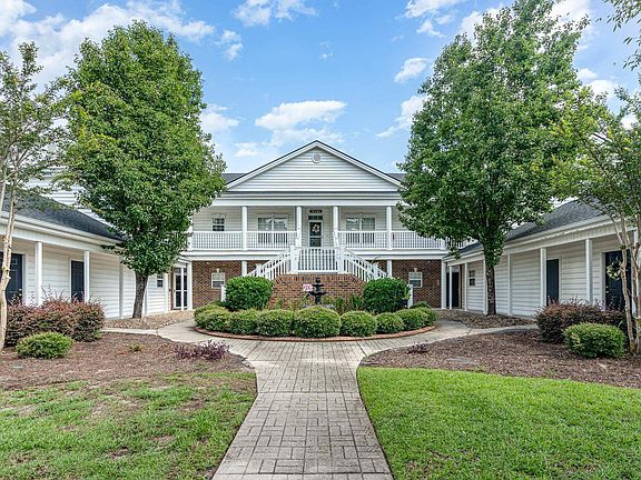 4th image of 5056 Glenbrook Dr. #202