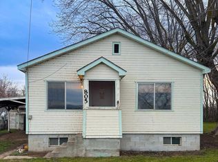 805 West Blvd N, Granger, WA 98932