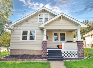 922 30th St, Sioux City, IA 51104
