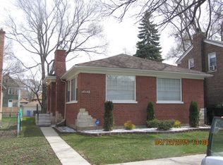 9105 S Essex Ave, Chicago, IL