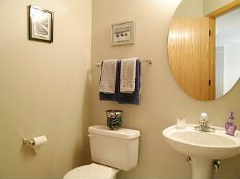 3rd image of 515 Old Town Dr NW