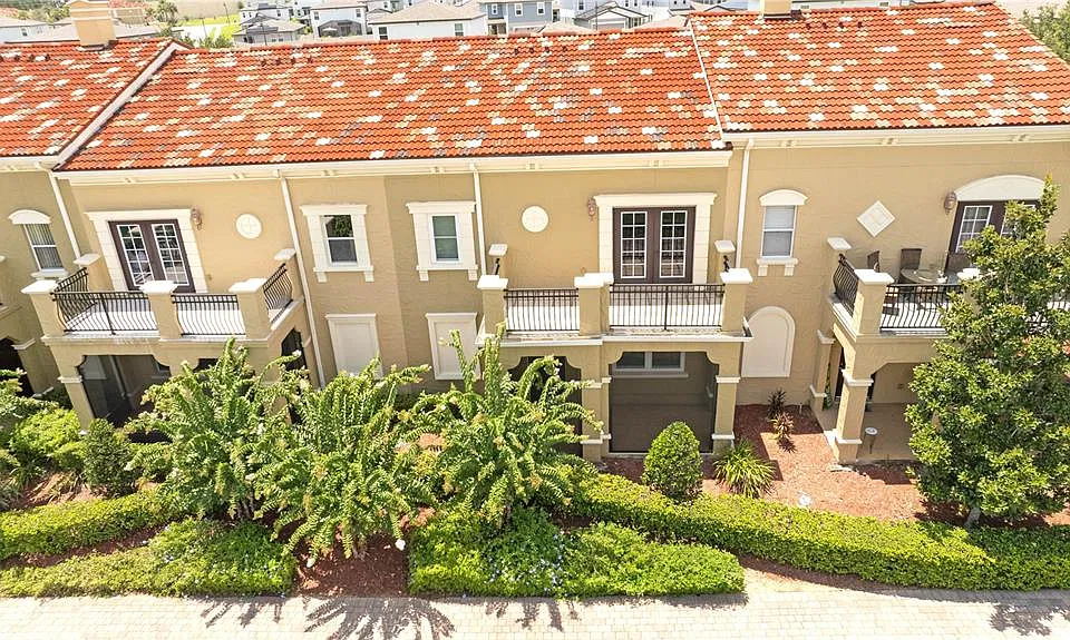 2634 Bella Vista Dr