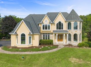 3N217 Woodcrest Ct, Elburn, IL 60119