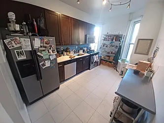 414 Eight Street, #2L