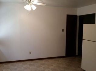 2115 Walnut St APT 5, Cedar Falls, IA 50613