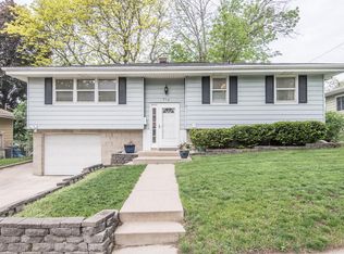 318 N Grandview Blvd, Waukesha, WI 53188