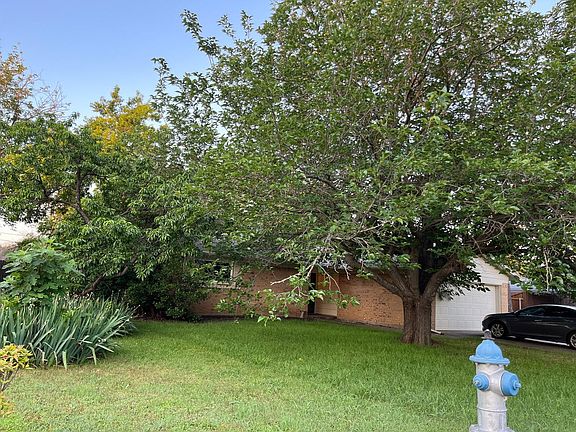 3rd image of 506 Retama St