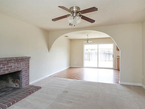 5th image of 4492 Breckenridge Way