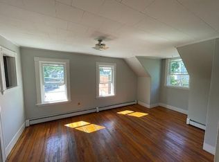 32 Mozart St FLOOR 3, Jamaica Plain, MA 02130