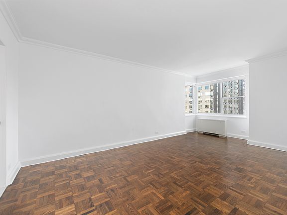 4th image of 215 E 68th St APT 26E