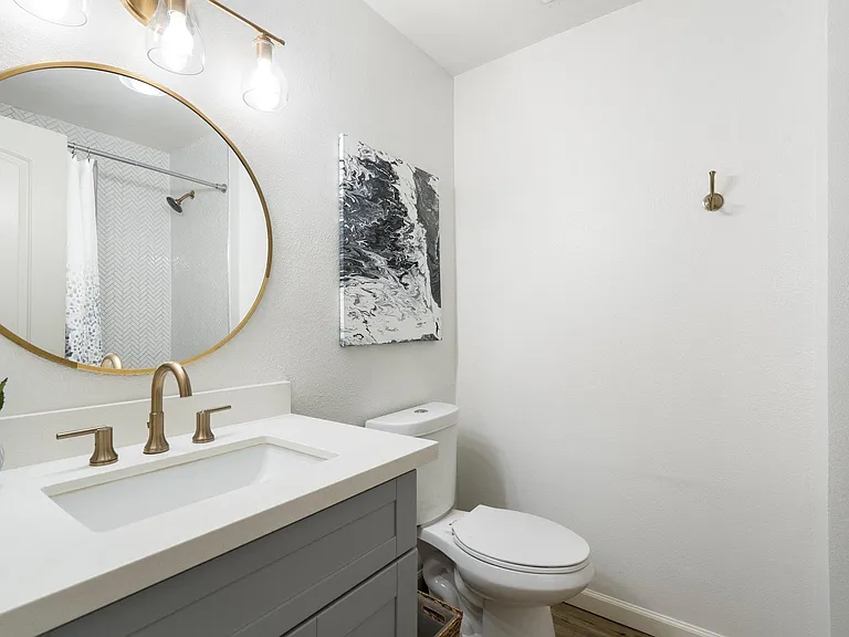 8549 E Mitchell Dr — Photo 28
