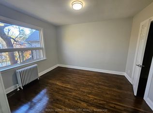 450 Arlington Ave #6, Toronto, ON M6C 3A2