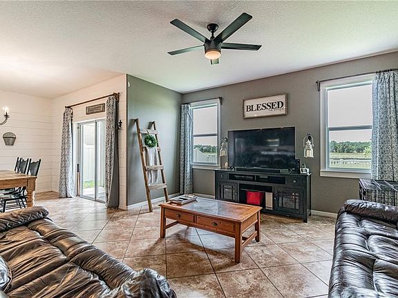 5th image of 14000 Lugano Ct