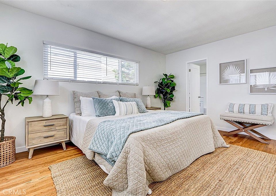 1st image of 426 S Broadway #426