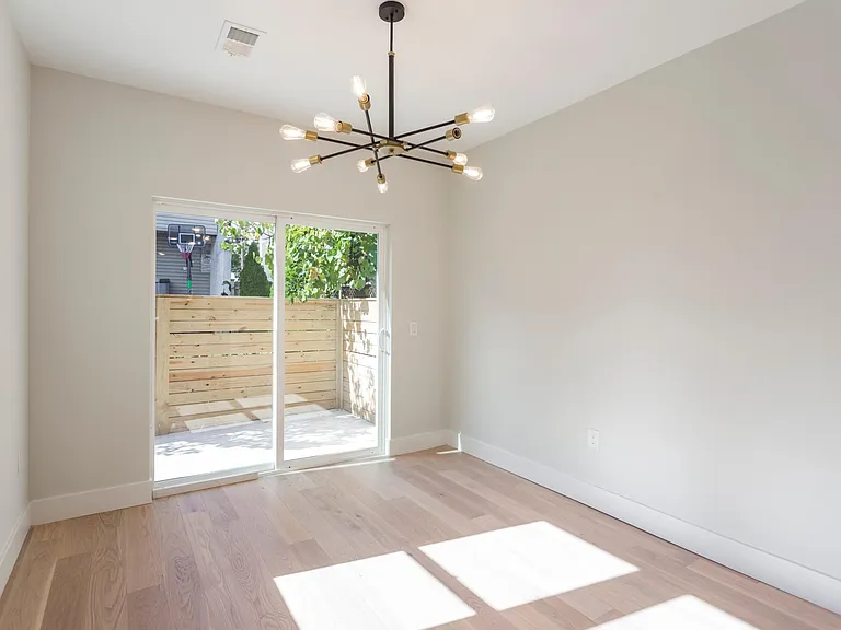 1448 E Wilt St — Photo 8
