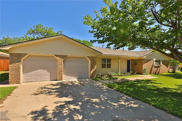 1st image of 2966 Arrowhead Dr