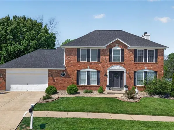 711 Hilton Park Dr, Saint Peters, MO 63304