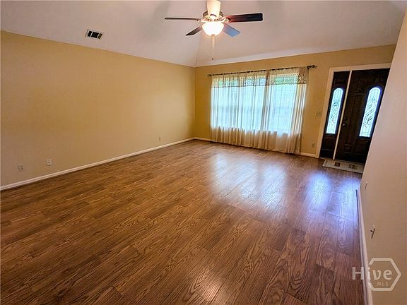 5th image of 239 Bordeaux Lane