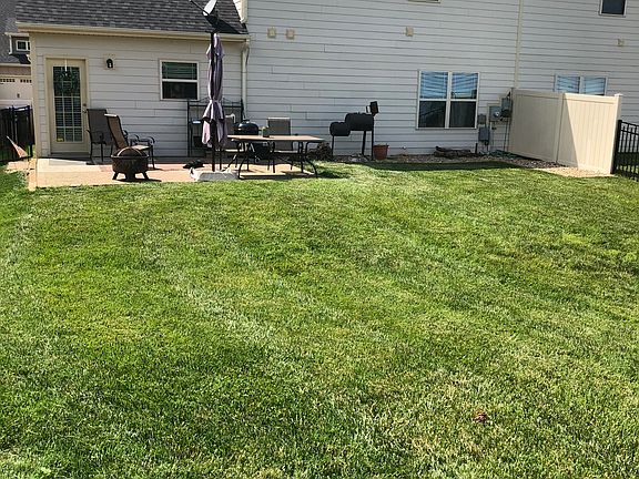 3rd image of 107 Coral Ln