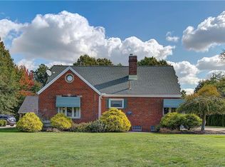 1917 Clague Rd, Westlake, OH 44145