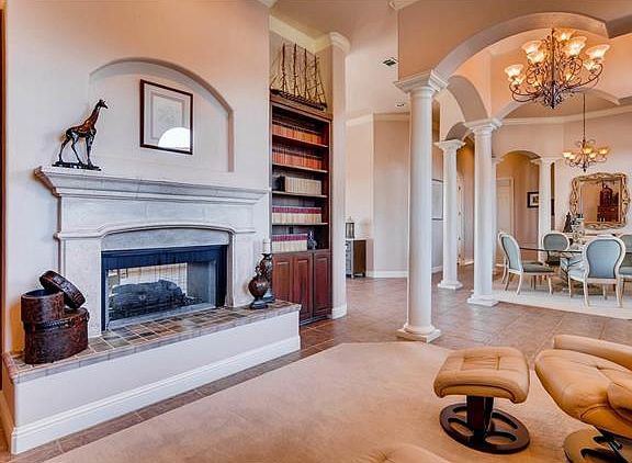 5th image of 2351 Whitewater Dr