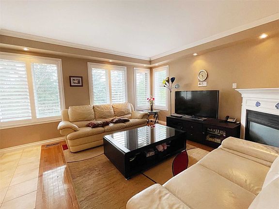 3rd image of 2378 Nichols Dr