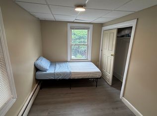 166 5th St #3, Cambridge, MA 02141