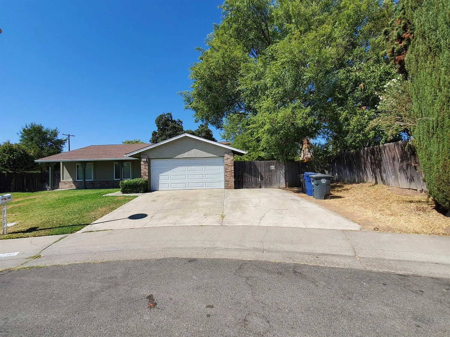 6230 Pinecreek Way photo 1