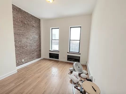 2nd image of 411 Johnson Ave #3