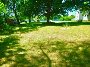 302 Paw Paw St, Decatur, MI 49045