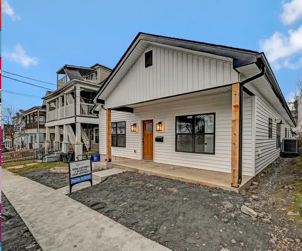 Building Photo - 627 Prescott Ave #1