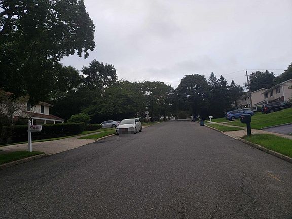 5th image of 22 Glacier Dr