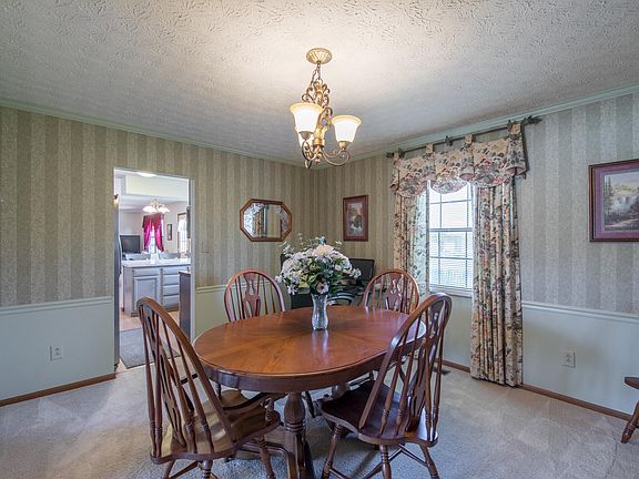 4th image of 3866 Tauton Ct