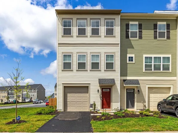 152 Galaxy Pl, Stephenson, VA 22656