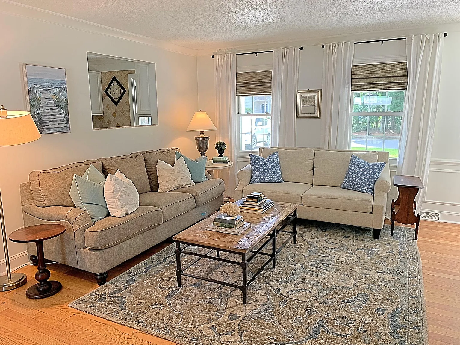 4 bed, 2.0 bath, 1150 sqft, $4,000 — Photo 3