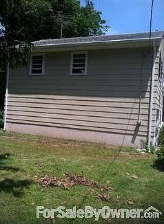 Back of House
						:
						Pics do not do it justice! Oversized corner lot with a large back and side yard.
