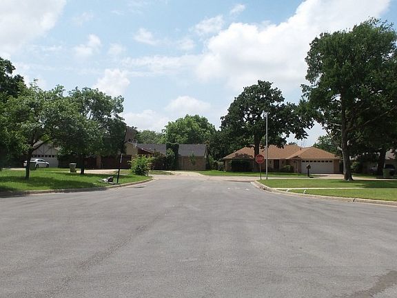 4th image of 1500 Aspen Ct