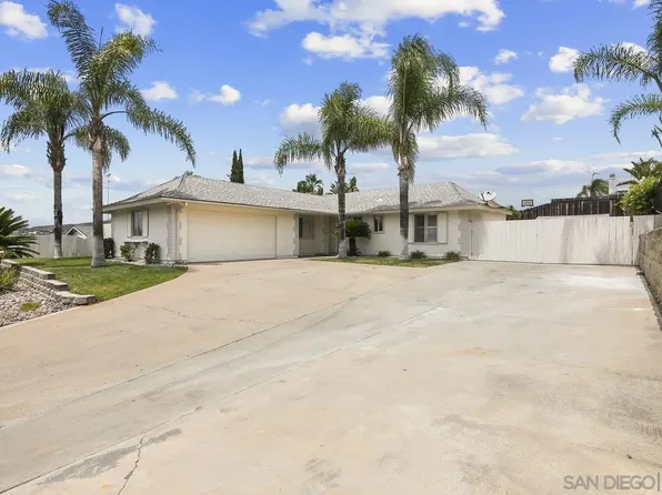 13622 Los Coches Rd E, El Cajon, CA 92021