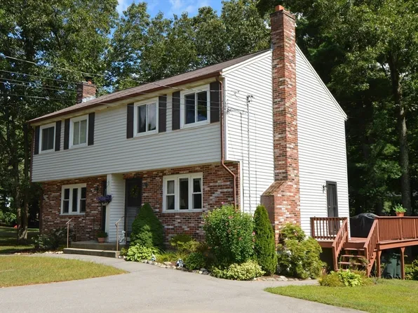 10 Carol Dr Unit 10, Franklin, MA 02038