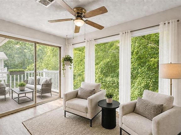 2nd image of 2708 Suwanee Way SE