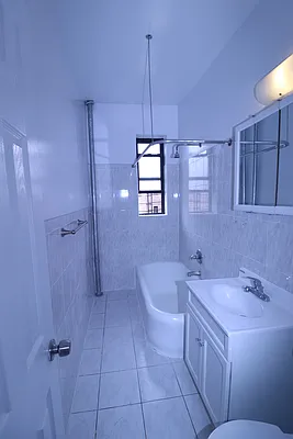 Rented by Oxford Property Group | media 13