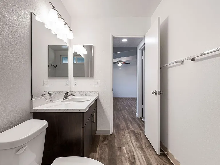 Sheridan Square Apartments — Photo 71