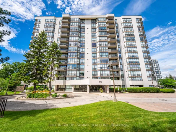 1111 Bough Beeches Blvd #806, Mississauga, ON L4W 4N1