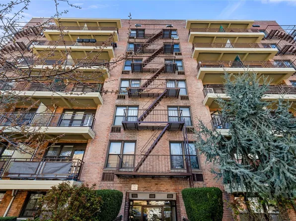 25-34 Crescent Street #4H, Astoria, NY 11102