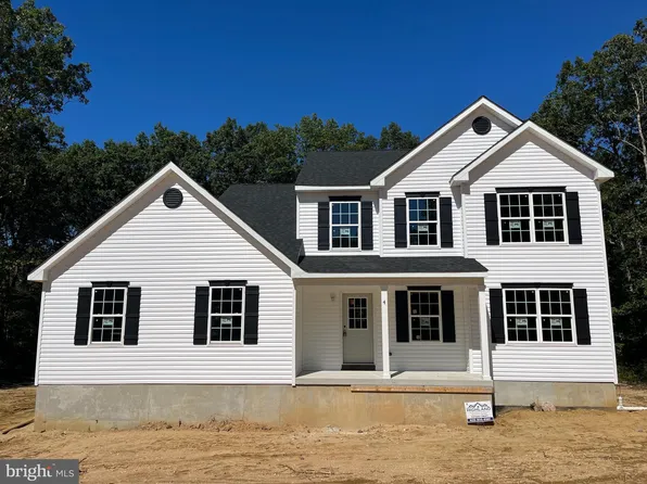 4 Whitetail Dr, Elmer, NJ 08318