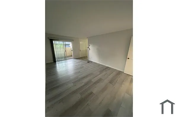 Building Photo - 869 Branham Ln #3