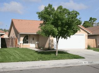 935 Ivy St, Hemet, CA 92545