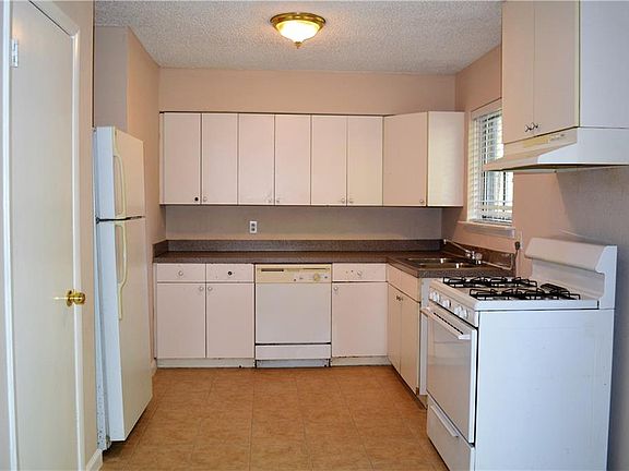 4th image of 13953 Montvale Dr