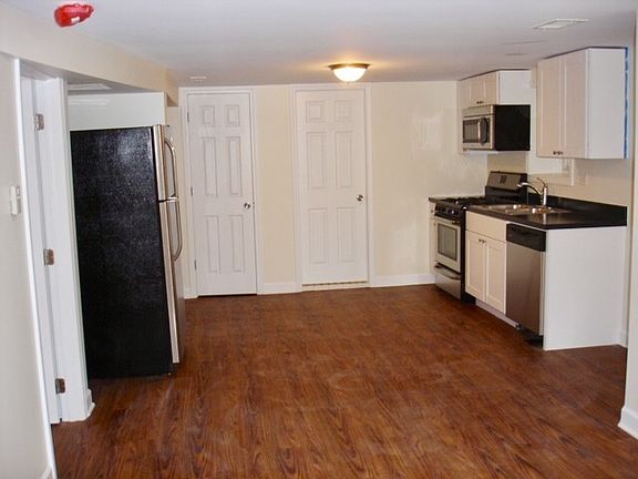 4th image of 2519 N Francisco Ave #G